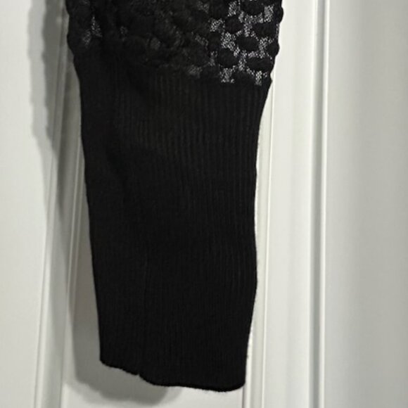 Fashion Nova Turtleneck Top - Size Small - Picture 4 of 5